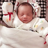 3月14日宝宝出生了，男宝，顺产。今天第6天，宝宝两天没拉便便了，请大家支招，这种情况怎么办