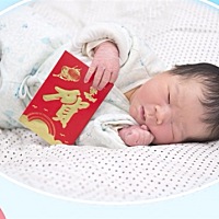 宝宝出生第8天 男宝宝 快点长大