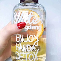 预产期还有半个月的时候发现老公出轨，要离婚，老公不同意，我现在自己创业，我没有问过他跟小三现在是...