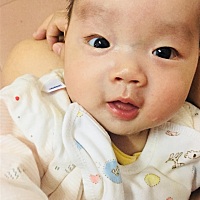 宝宝差2天三个月了才10斤多，好心疼，两个月的时候肺炎住了一个星期医院，怎样才能让你吃的胖胖的……