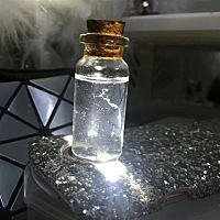 这几天眼睛不舒服，想着最近那个什么洗眼睛的有点火，就买了个来洗了一下，居然洗了个虫子🐛出来，太...