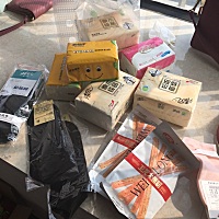 今天收了好多快递，以后家里不用再买抽纸了，都是免费送的