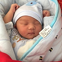 宝宝睡的好香，看到孩子健健康康的，刨腹产的阴影也就没有了