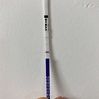 2月19号末次月经，3月24测试纸感觉有若影若现的红线，去医院抽血hcg24，3月25抽血hcg39.9孕酮30，今天抽...