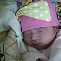 顺产6.1斤，小公主一枚，昨天还在想怎么还不发动，第二天凌晨就生了