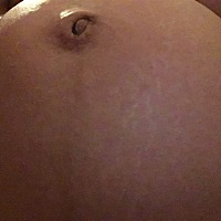 预产期越来越近，每天晚上都没法睡个安稳觉……肚子感觉就像快要崩开一样！坚持，坚持！