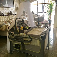 姥姥湖北的姥爷江苏的奶奶陕西的爷爷山西的，我们家宝儿也是个“混血儿”呢[囧笑]～～～