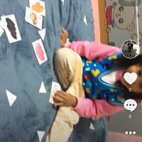 宝宝现在3岁，会自然拼读，还能用英文和我对话，妈妈确实是影响宝宝一个很大的因素，赢在起跑线上，以后...