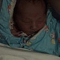 4月3号顺产一男孩。