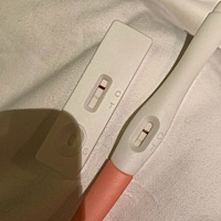 这是怀孕了么，可是26号测的时候还没有两条线，前几天又不知道怀孕了，陪老公做了petCT，据说petCT辐射...