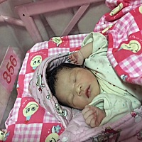 終於可以見到你了，剛好41周生，女孩6斤6兩，真的是666