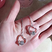 用宝宝的胎发做的项链，手链和戒指，好看吗？