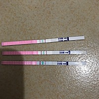 又来请教大家了，这三条做浅色的是今天晚上的，中间的是早上的，上面的是昨天晚上的，昨天早上同房，单...