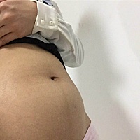 孕14周了，看下肚子大小