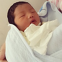 孕妈们，能顺产的不要选择剖腹，剖腹麻药过后就开始痛，动都动不了，什么都不方便