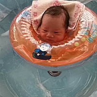 不知道取什么名…4月21出生。男   姓廖…要带金字旁名，求大神帮取名…谢谢