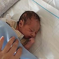 【晒宝宝出生照啦】一位混血儿宝宝噢