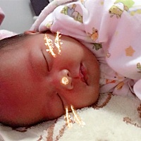 请问宝妈们：宝宝经常吐奶是怎么回事？心痛忙了！