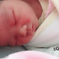 4月30号，下午6点半男孩七斤四两