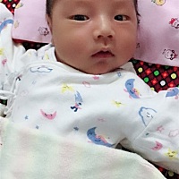 预产期提前一周生了。男宝。4月16日生 顺产 无侧切