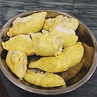 前天吃了一块榴莲 ，今天又忍不住地吃了一块 好大罪恶感😹😹