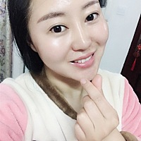 谁说备孕期和孕期都不能用护肤品。那让我这个敏感肌怎么活呢。其实我觉得只用对了就可以。