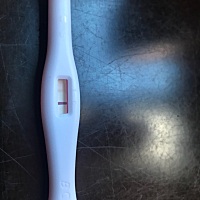 请问这是怀了吗？我是排卵试纸测出两天强阳，在第二天强阳的下午同房，第二天转弱，白天又同房了。