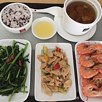 28天的坐月子时间还是很快的，感觉不舍得回家了😊因为月子中心实在是太舒服了！我选择的是在美喇月子...