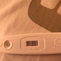 早上8点多测了就出门，11点多回回来就是这样，不知道这是怀还是没怀