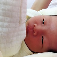 有没有宝妈有乳头内陷宝宝吃不到人奶得，有什么办法解决，或者有什么辅助工具，看到宝宝不吃人奶，每次...