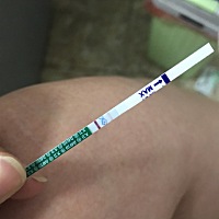 各位亲 这是不是怀孕了😅帮我看一下