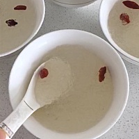 今天燕窝炖太稠了，像粥一样了