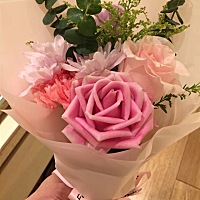 过年回家,家人集体轰炸式询问:有了吗?怀了吗?本来和老公计划顺其自然的我们俩,把播种育苗提上日程,三月...