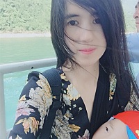 我其实是个孩子王,内心里很喜欢小孩。我一直幻想能成为最有爱的母亲,把我所有的耐心和温柔都给我的孩子...