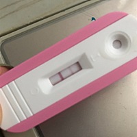 这样是怀孕吗？早晨测的一深一浅
