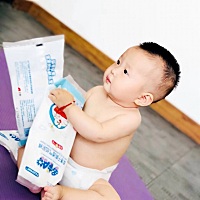 〔宝宝的心声〕麻麻的选择很重要，哆啦A梦宝宝的贴心小闺蜜～