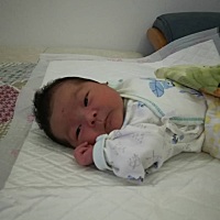 我想问，坐月子期间可以吃水果么？科学坐月子应该可以吃，可是长辈们都说凉的都不能吃