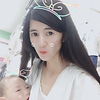 今天带着儿子去发货同城送产品。小镇建设道路拥挤，路上都是搬砖断瓦和灰尘。抱着熙宝拎着东西就去了，...