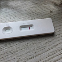 为什么几乎看不见 是不是炸胡啊