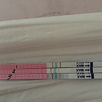 昨晚10点排卵试纸检测两条线差不多颜色，安排了功课，今天八点多又测了就一条线了，另一条很淡，几乎看...