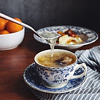 我认为人生最好的状态是小满。满足的状态是刚刚好，幸福的状态是比刚刚好再多一点点... 燕窝清肺润肺加...