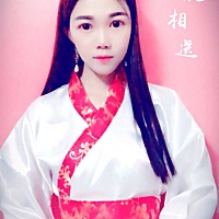 有人说，女人不要太强！ 可是如果不强，你懦弱给谁看？！ 把一切的不会都变成我会！这就是罗依。