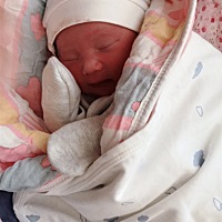 大家好，5月22日我来到了这个世界。                                男宝一枚，6斤8两