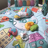 马上十九周了，开始给宝宝准备各类玩具，就怕先被我给玩坏了，嘿嘿😁第一次当妈也蛮有意思的。 （加张...