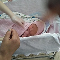 5月19号剖腹产男宝8.6斤，今天第六天了，黄疸13.0了，有点小担心，会不会退下去呢