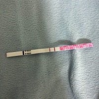 我4.28来的大姨妈 经期时间短的时候28天 长的时候33天 今天都5月24日了 排卵试纸一直没有找到排卵日 排...