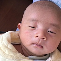 听老公的话：怀孕的时候说坚持十个月生了就好了，生了之后说等大些会走路上学就好啦……问题现在等宝宝...