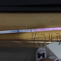 4.29末次，还有4天来姨妈，都说排卵试纸比早早孕反应早，以下是昨天晚上到今天晚上的排卵，越来越深，然...