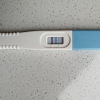 刚确认怀孕但是肚子隐隐作痛，请问这个正常吗？