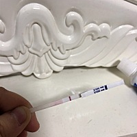 亲们，排卵期是这个月17号，这个是有还是没有，眼睛都快看懵了